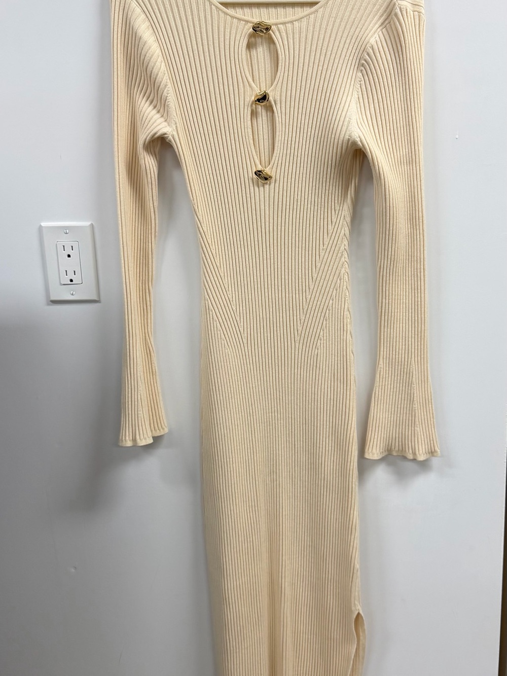 Cream Ribbed Long-Sleeve Maxi Dress with Keyhole Accent